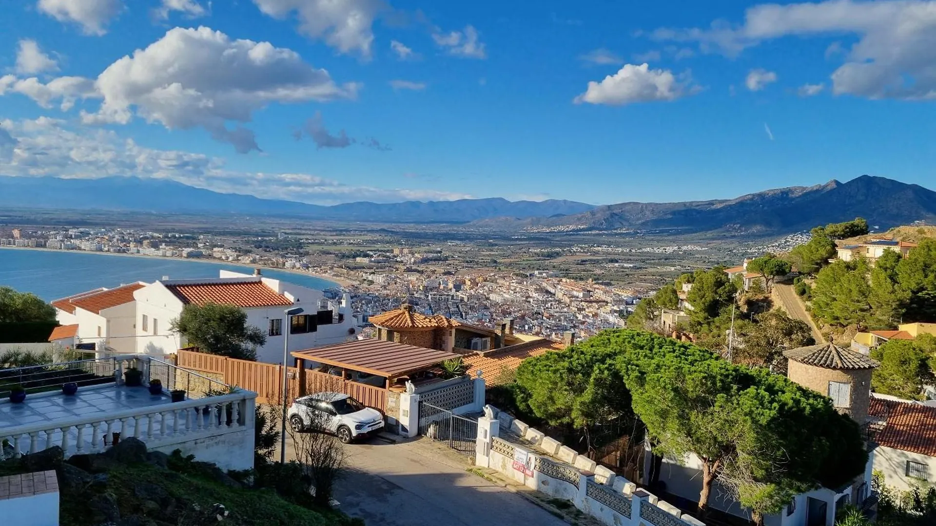 Casa Encantadora Y Acogedora En روساس بيت للعطل